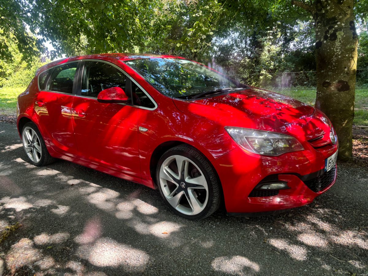 2015 Opel Astra Ltd Edition, 1 of 27