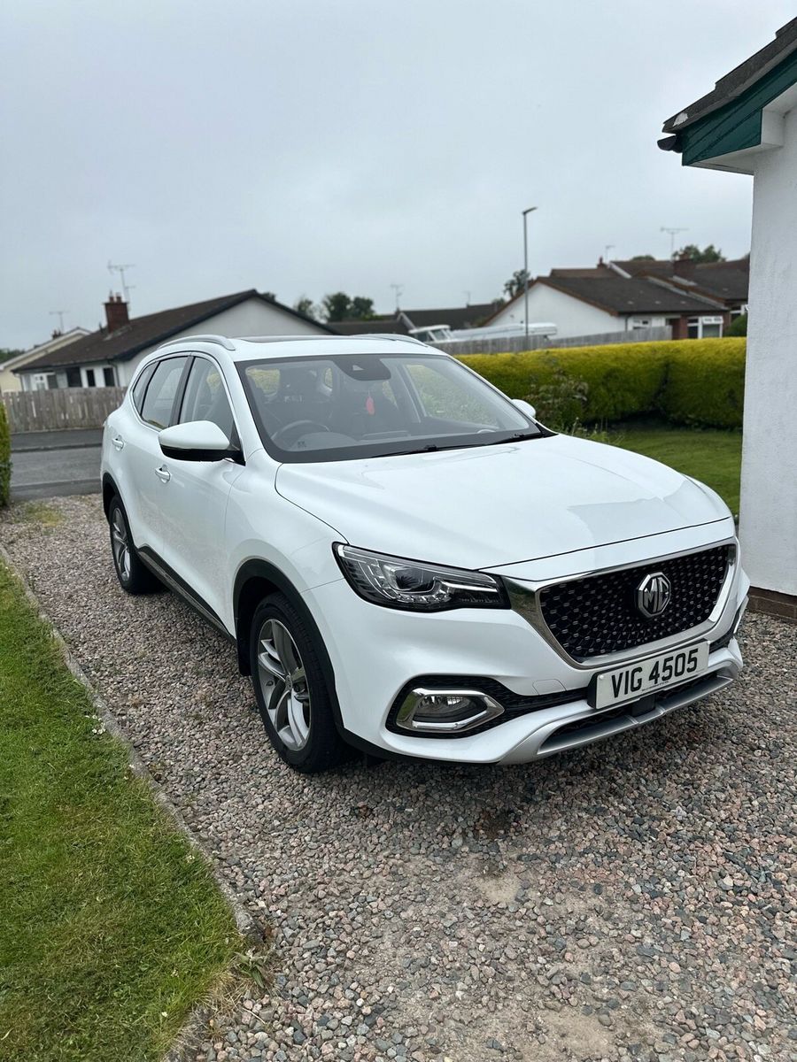 2021 MG HS