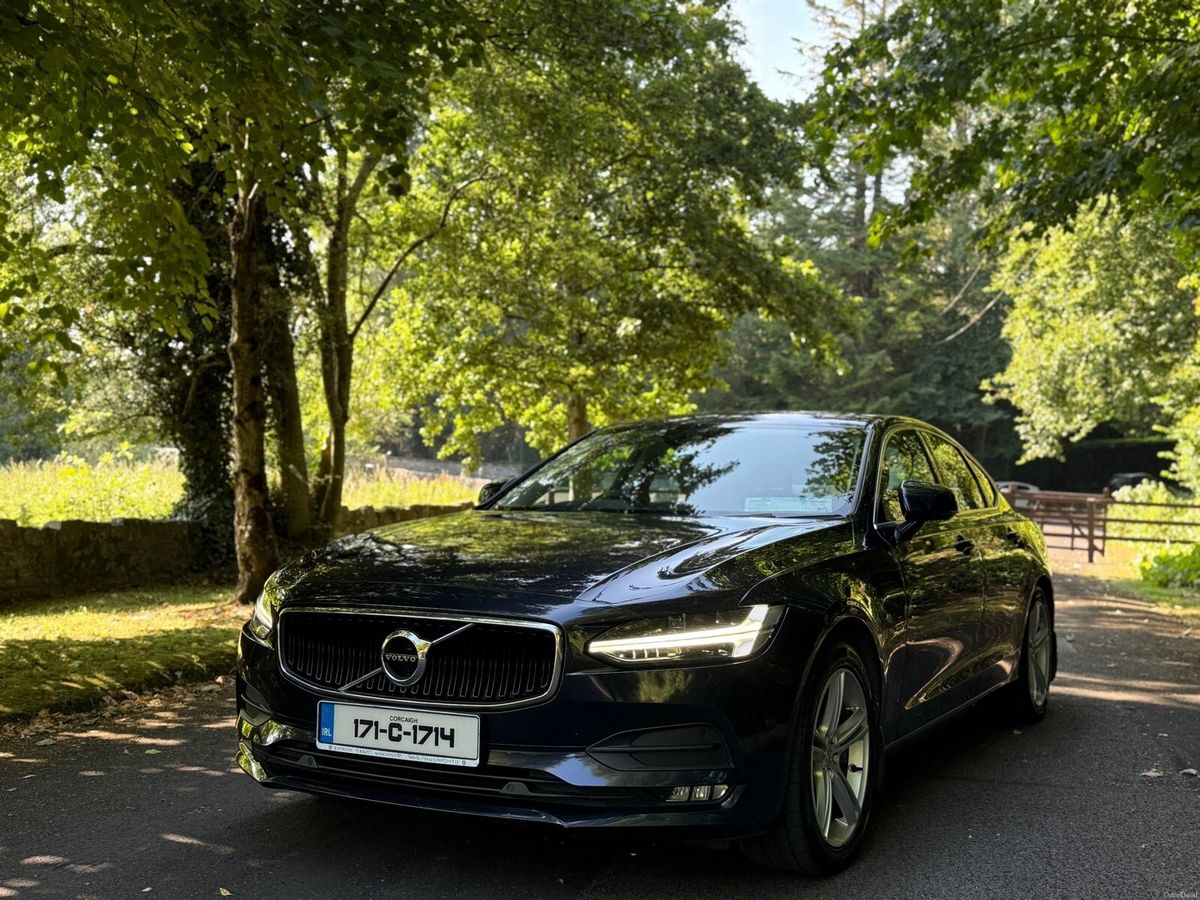 2017 Volvo S90