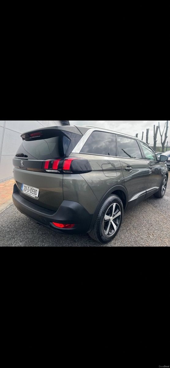 2020 Peugeot 5008