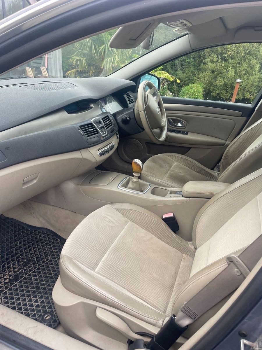 2008 Renault Laguna