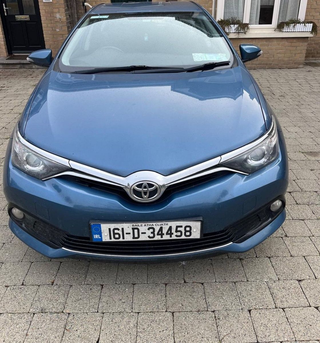 2016 Toyota Auris