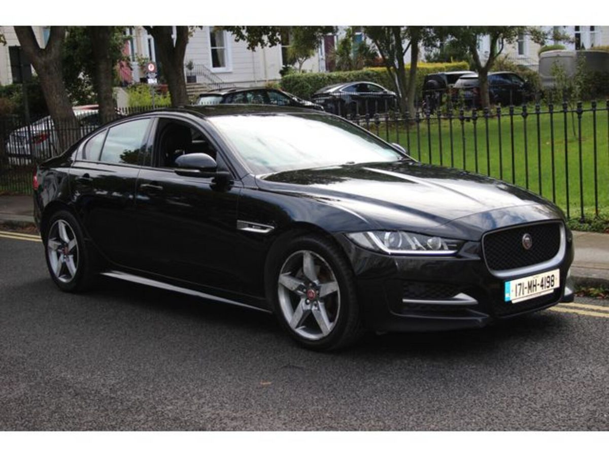2017 Jaguar XE