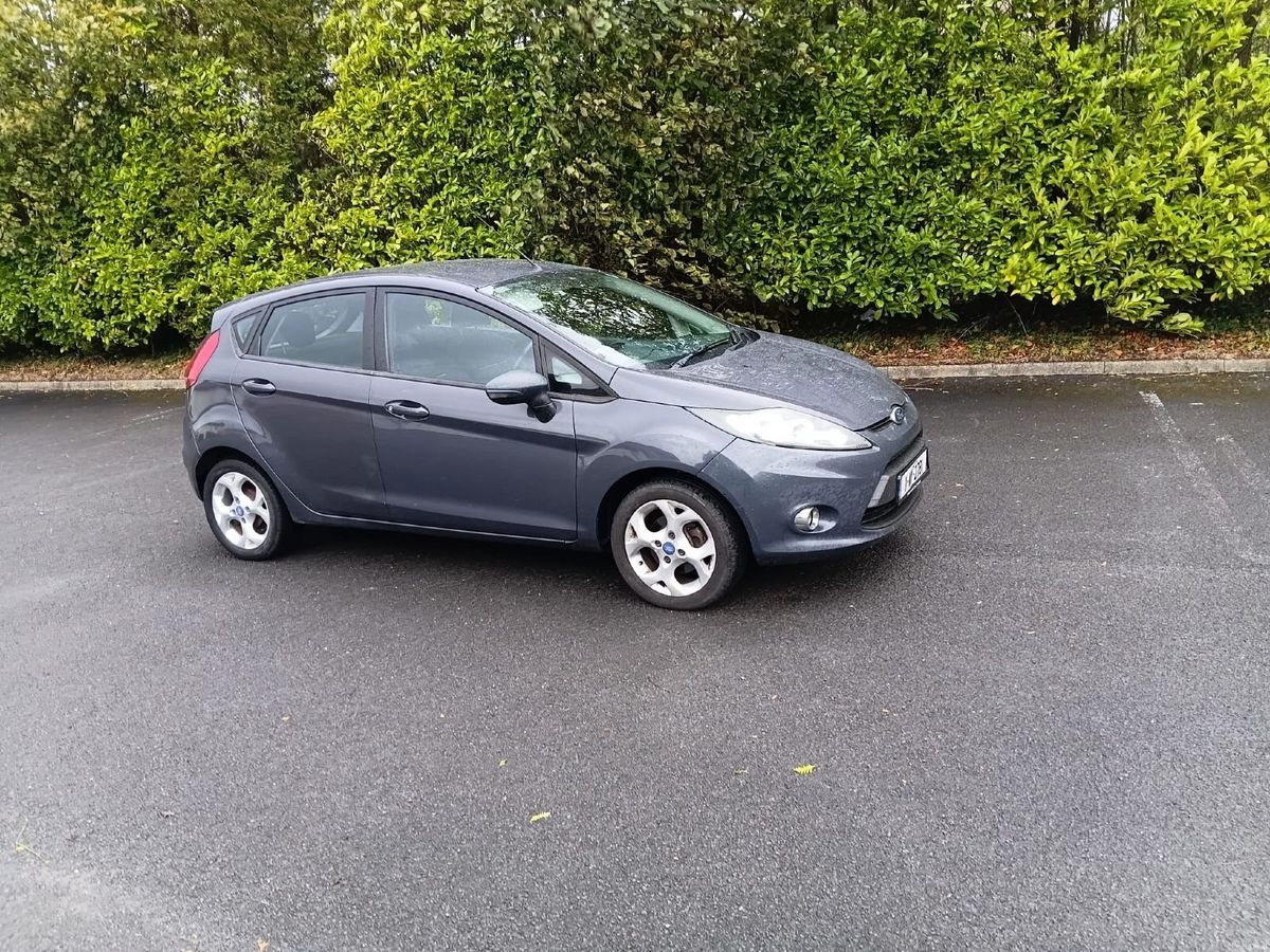 2011 Ford Fiesta