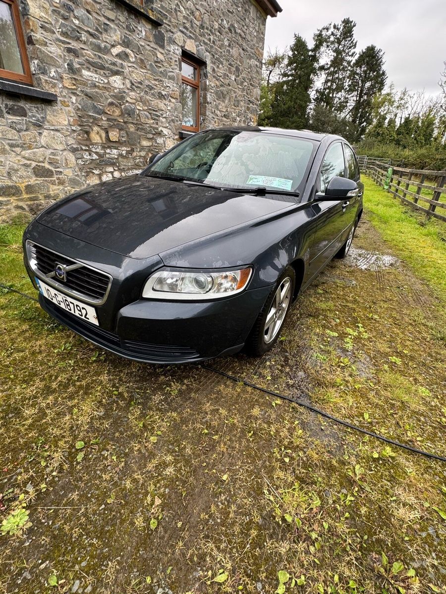 2010 Volvo S40