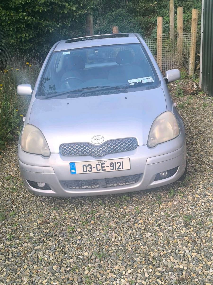 2003 Toyota Yaris