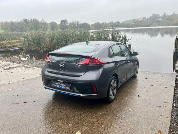 Hybrid Hyundai ioniq 256807759