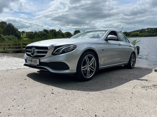 Stunning Mercedes E350 256839441