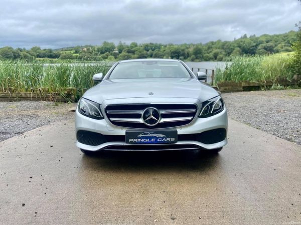 Stunning Mercedes E350 256839419