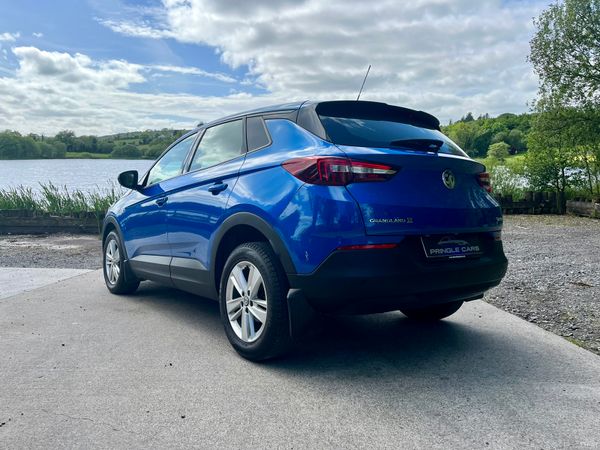 Showroom condition Opel grand land x automatic 257352363