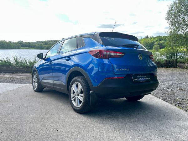 Showroom condition Opel grand land x automatic 257352383