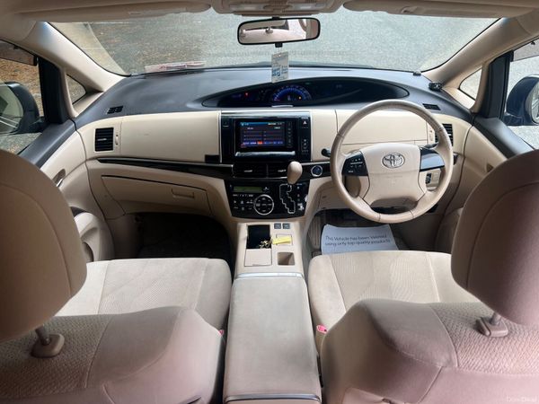 12 toyota estima 2.4 hybrid high spec 271103301