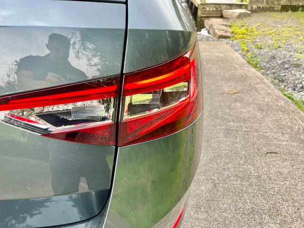 Showroom condition top of the range superb 273125387