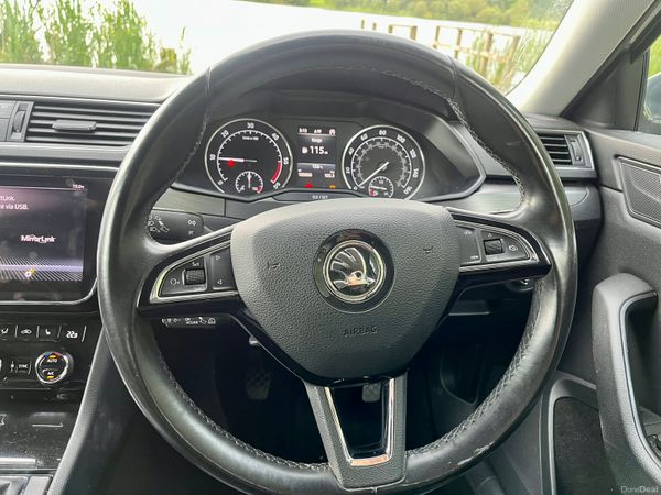 Showroom condition top of the range superb 273125395