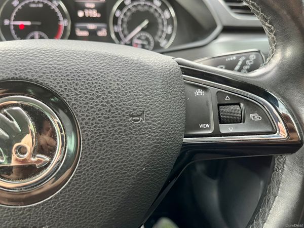 Showroom condition top of the range superb 273125397