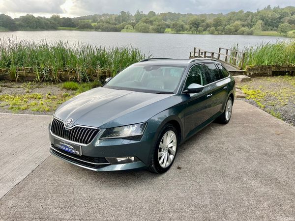 Showroom condition top of the range superb 273125401