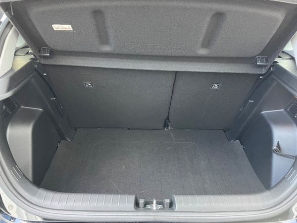 Hyundai i20 2023 298147461