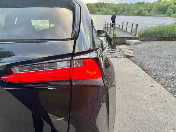 Lexus nx hybrid 227869829