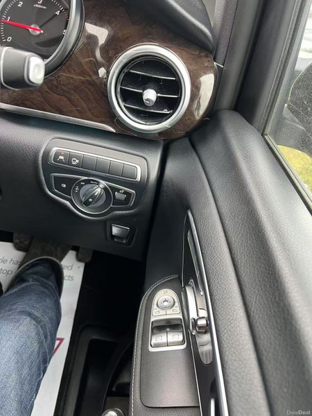 192 Mercedes-Benz V-Class 341914531