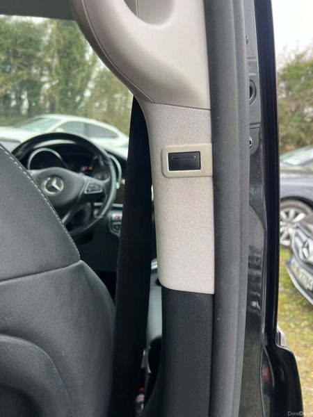 192 Mercedes-Benz V-Class 341914535