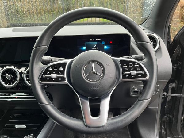 Mercedes-Benz GLA 180 d A/T Progressive 341920385