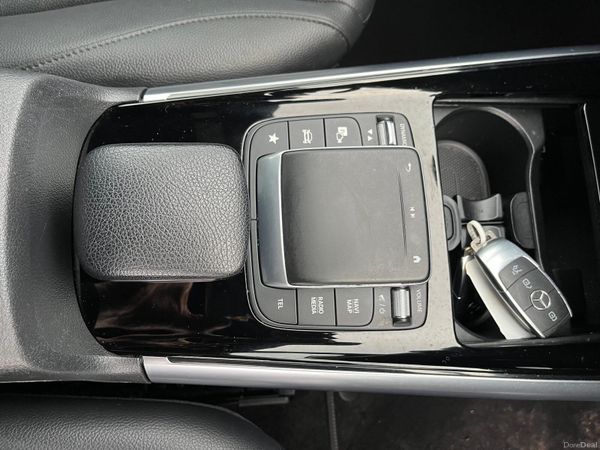 Mercedes-Benz GLA 180 d A/T Progressive 341920389