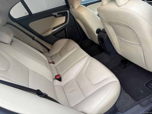 Volvo S60 2014 LEATHER SEATS 343422743