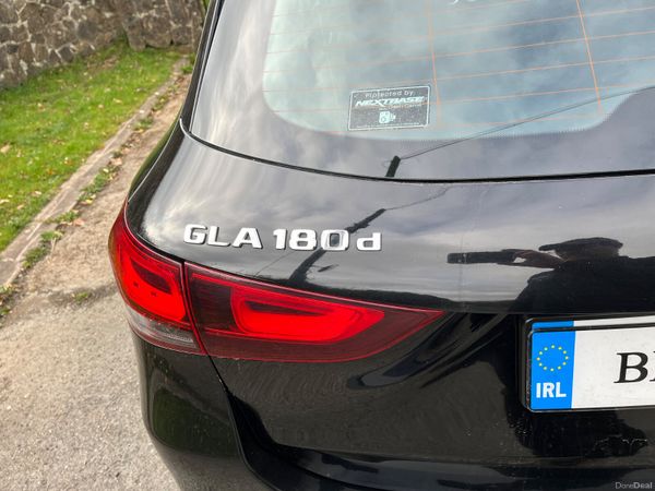 Mercedes-Benz GLA 180 d A/T Progressive 345321729