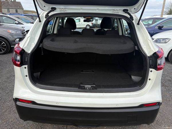 Nissan Qashqai 345674999