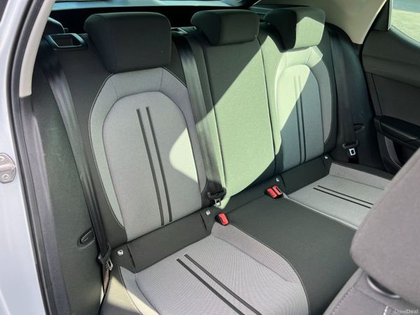 2022 Seat Leon SE Dynamic 2.0 TDI -New Alloys Kit 348437889