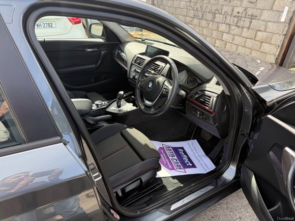 BMW 1-Series 2014/ Sport/Reverse camera 348568041