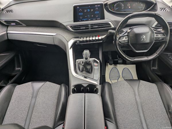 PEUGEOT 3008 1.2 PureTech Allure NCT 01/27 351431485