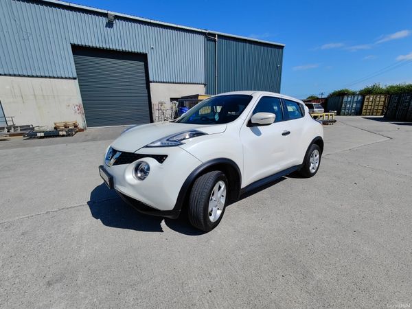 2018 Nissan Juke (Pearl white) Automatic 351872211