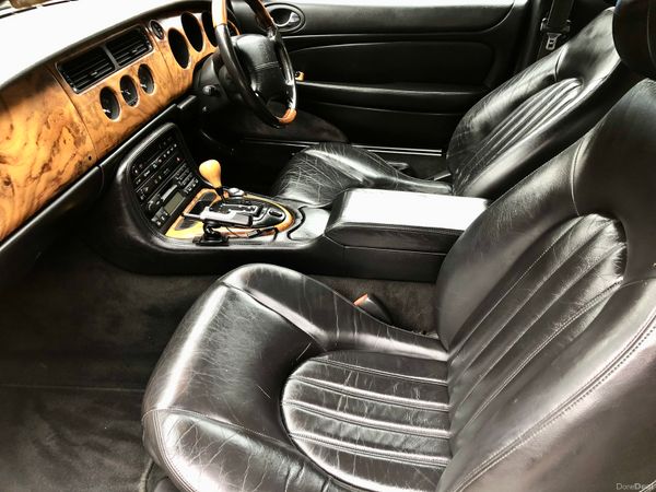 Jaguar XK8 4.0 (NEW NCT) 353107027