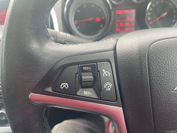 Opel Astra 2014 , low milage , new clutch 353351736