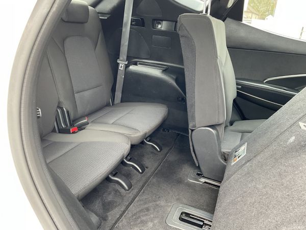 HYUNDAI SANTA FE 2.2 7 SEATER LOW KMS SPOTLESS 353504673