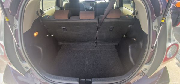 Toyota Aqua Hybrid 353530685