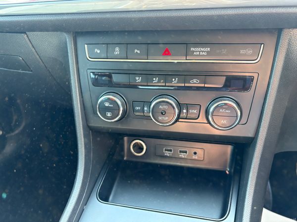 SEAT Ateca 353840449