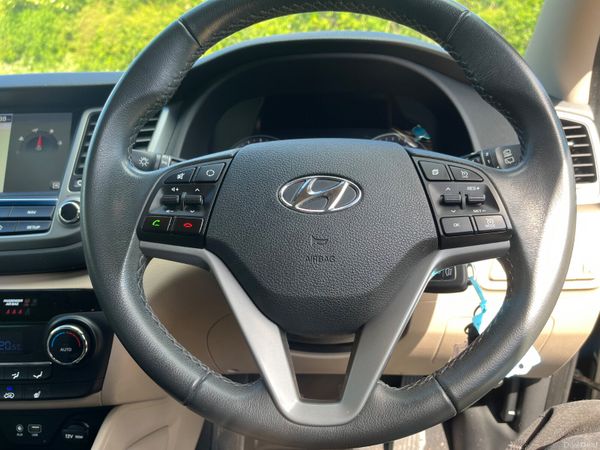 Hyundai Tucson 1.7 D Executive SE 354644117