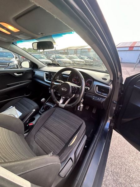 2018 Kia Stonic 354833363