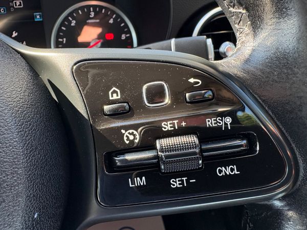 Mercedes-Benz C-Class 354912257