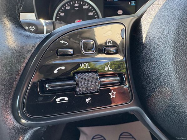 Mercedes-Benz C-Class 354912284