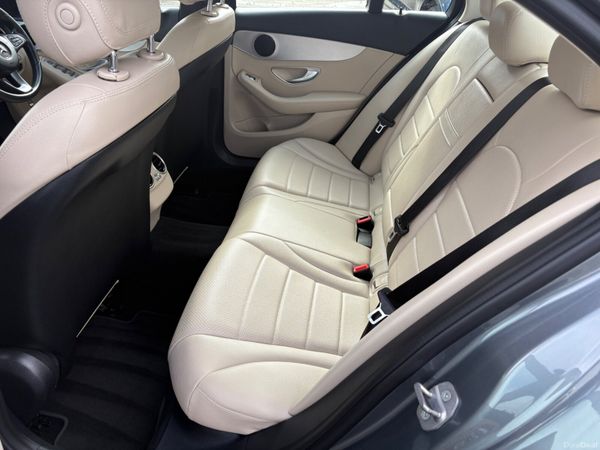 Mercedes-Benz C-Class 355828641