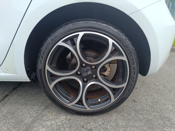 Audi A1 2015 356708805