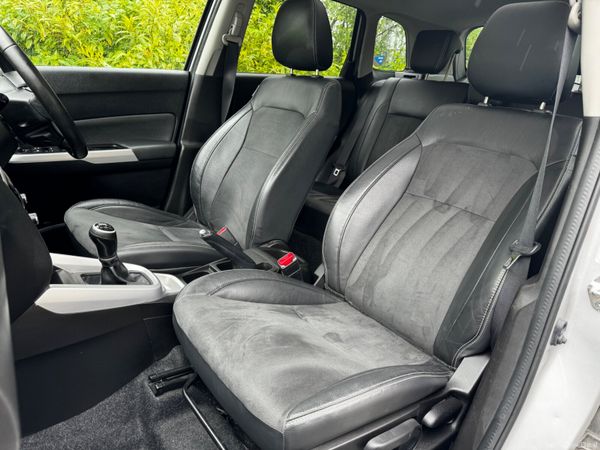 Suzuki Vitara 2017 357412721
