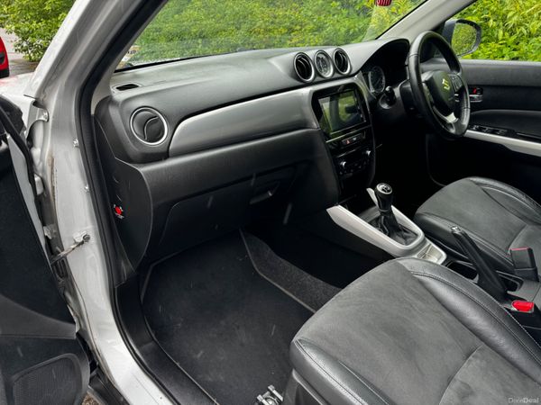 Suzuki Vitara 2017 357412727