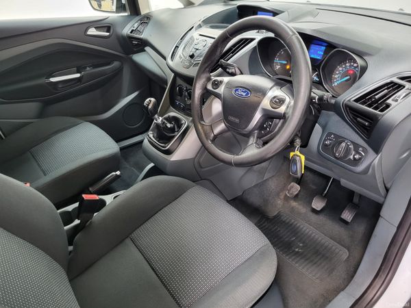 11 Ford Grand C-Max 1.6 DIESEL =7 SEATER = NEW NCT 358496587