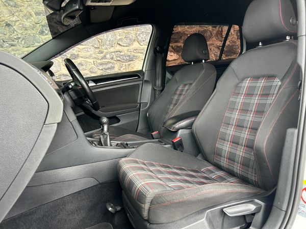 VW Golf GTI  2014 Manual 359367391