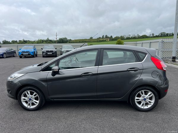 IRISH REG- 2016 Ford Fiesta Zetec 1.25 Petrol 359593063