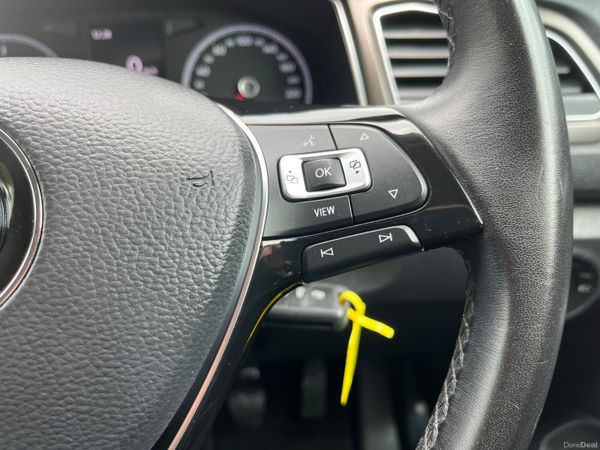 Volkswagen T-Roc 1.6 TDI 115bhp Design 359732651